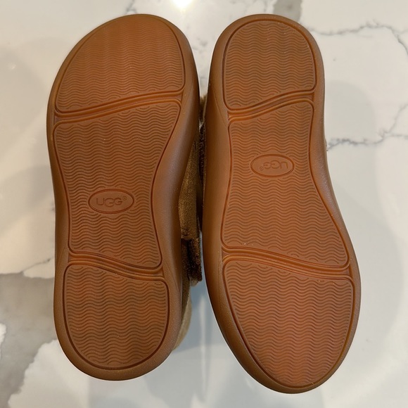 NTW Toddler UGG Keelan Boots in Chesnut - Picture 3 of 7